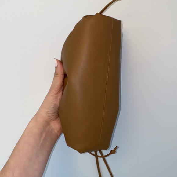 Mini Bottega Veneta Pouch Caramello - Picture 8 of 11